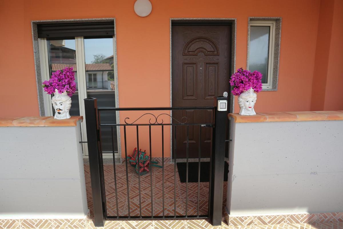 Naxos Sicilian Luxury Apartment Giardini Naxos Luaran gambar