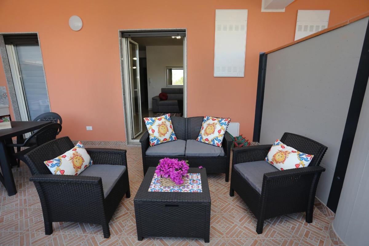 Naxos Sicilian Luxury Apartment Giardini Naxos Luaran gambar