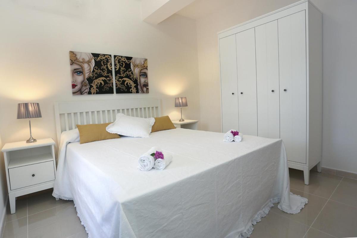 Naxos Sicilian Luxury Apartment Giardini Naxos Luaran gambar