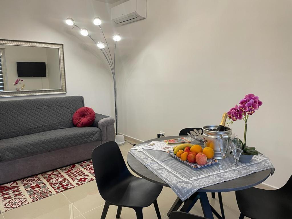 Naxos Sicilian Luxury Apartment Giardini Naxos Luaran gambar